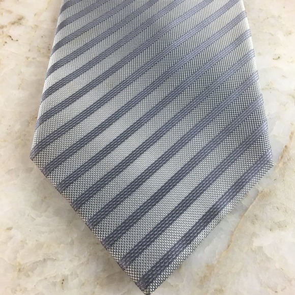 KENNETH COLE SILK TIE - Picture 1 of 11